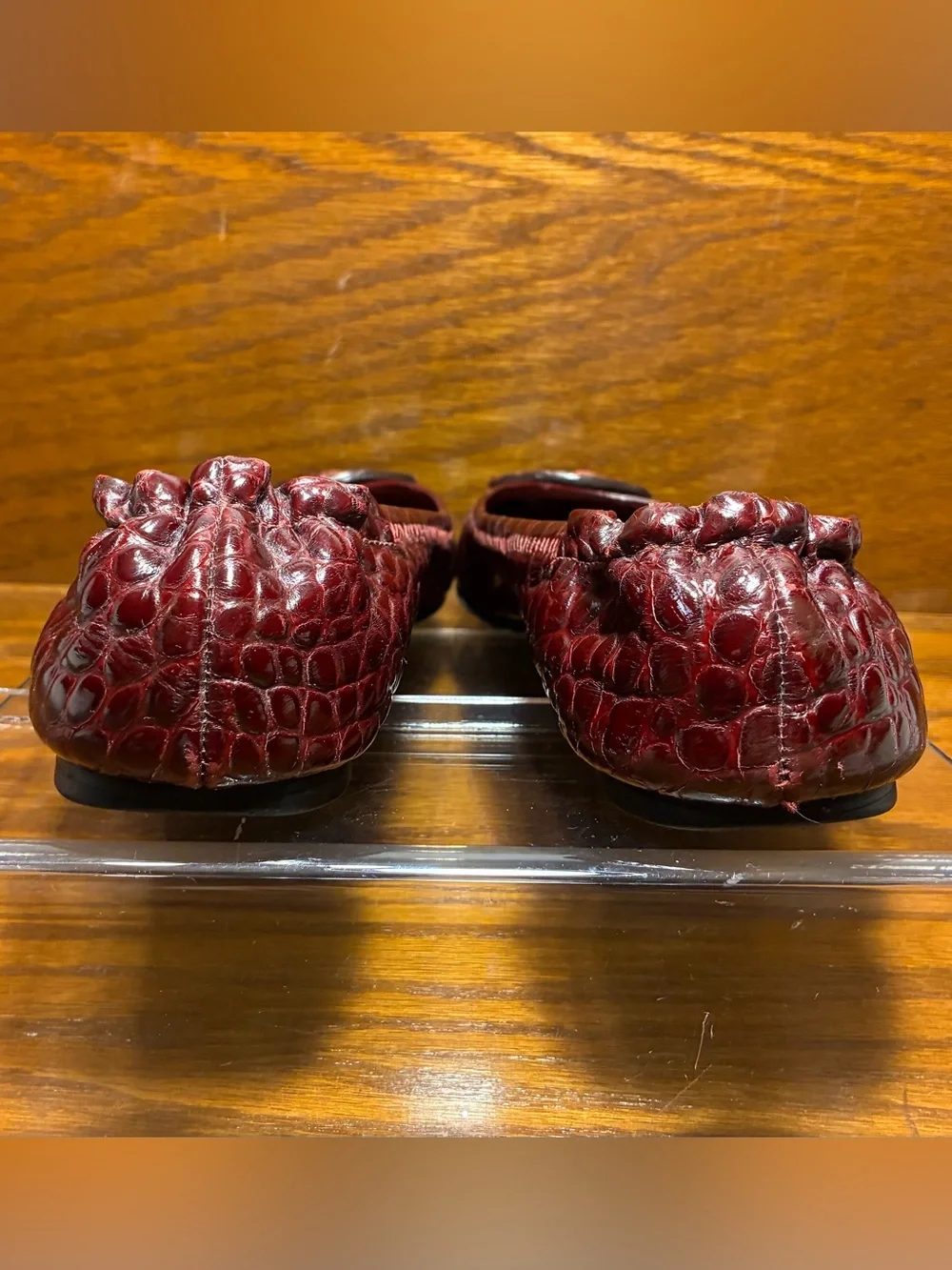 Y2K Tory Burch Reva Logo Croc Embossed Patent Leather Ballet Flats Burgundy 8.5